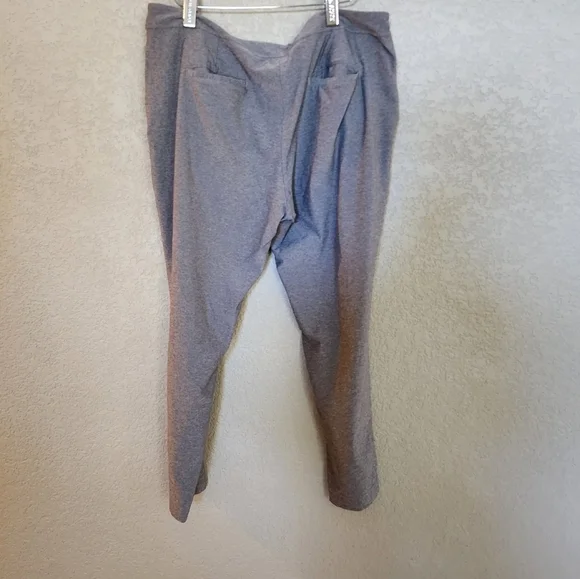 Lululemon soft knit pants Size 12 - Picture 4 of 6